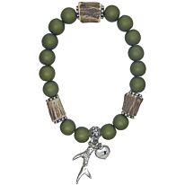 Armband aus grünen Acrylperlen mit silbernem Anhänger „Rehgehörn“